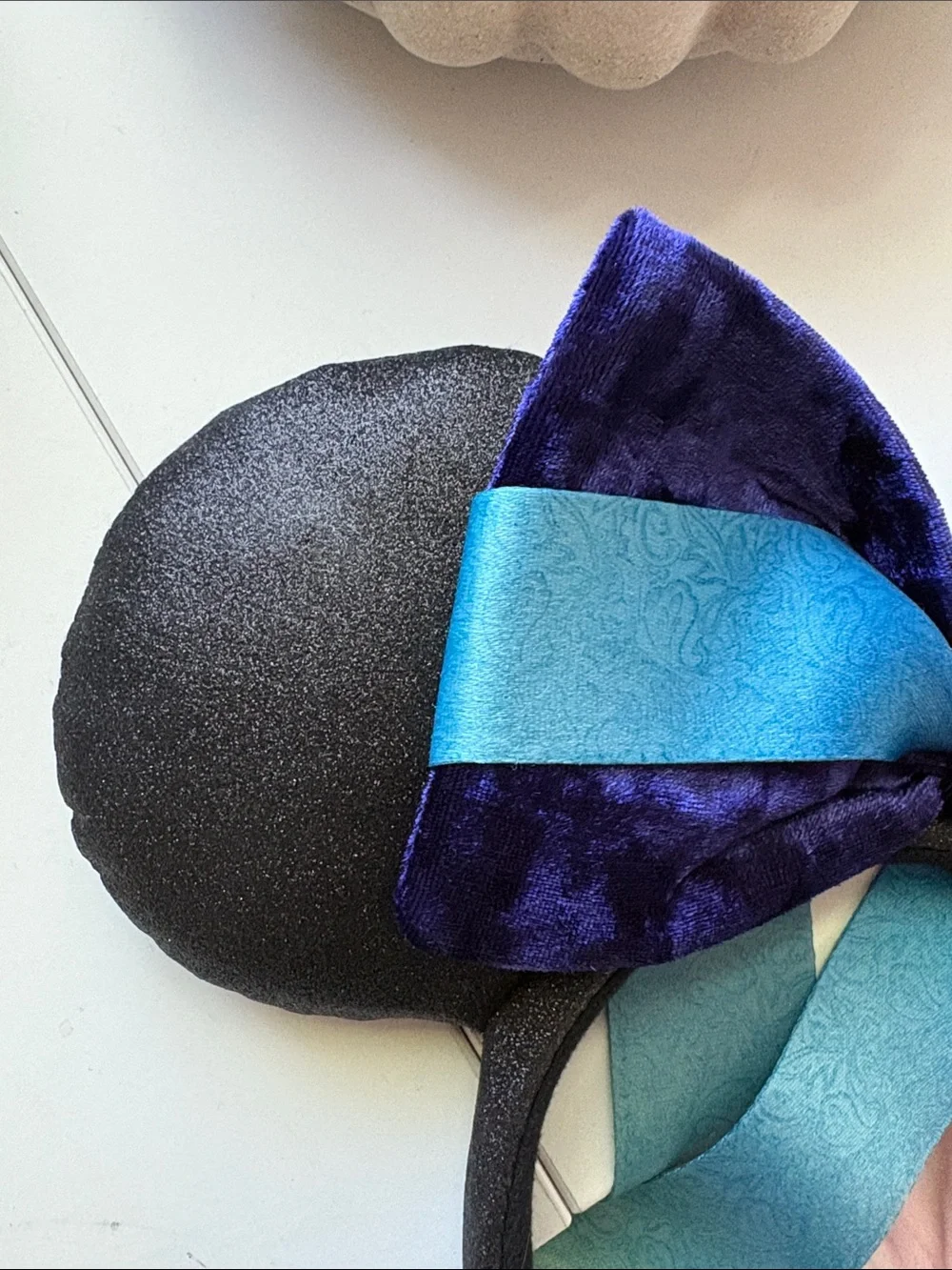 Minnie Mouse Disney ears headband Tokyo Disney